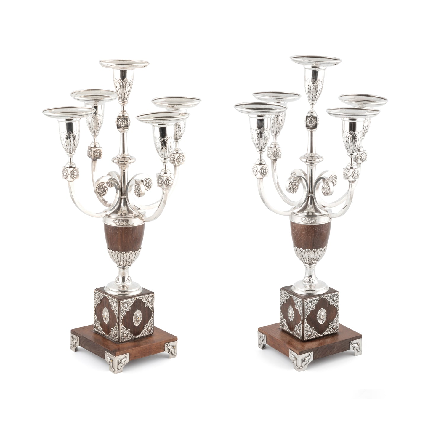 Par de Candelabros de 5 lumes, LEITÃO & IRMÃO