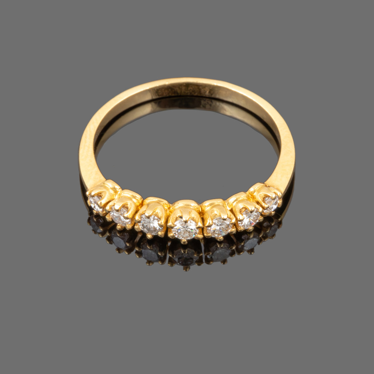 Anel Memória em Ouro com Diamantes