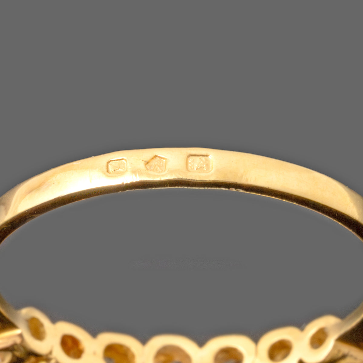Anel Memória em Ouro com Diamantes