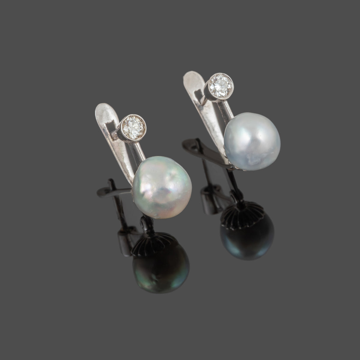 Par de Brincos com Pérolas e Diamantes