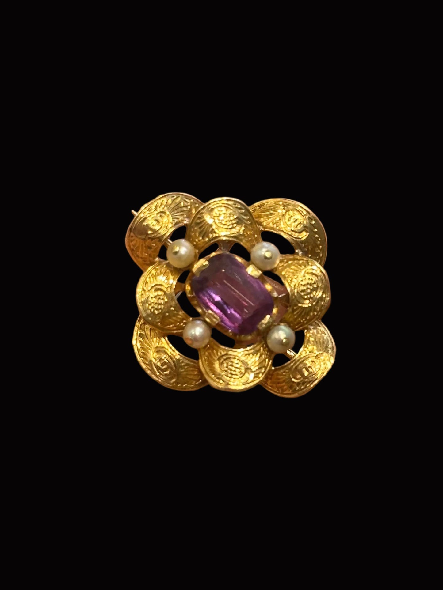 Alfinete em Ouro com Pérolas e  Ametistas