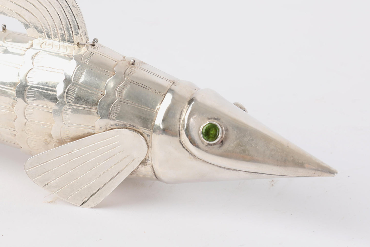 Peixe Articulado em Prata com Olhos de Vidro, Séc. XX